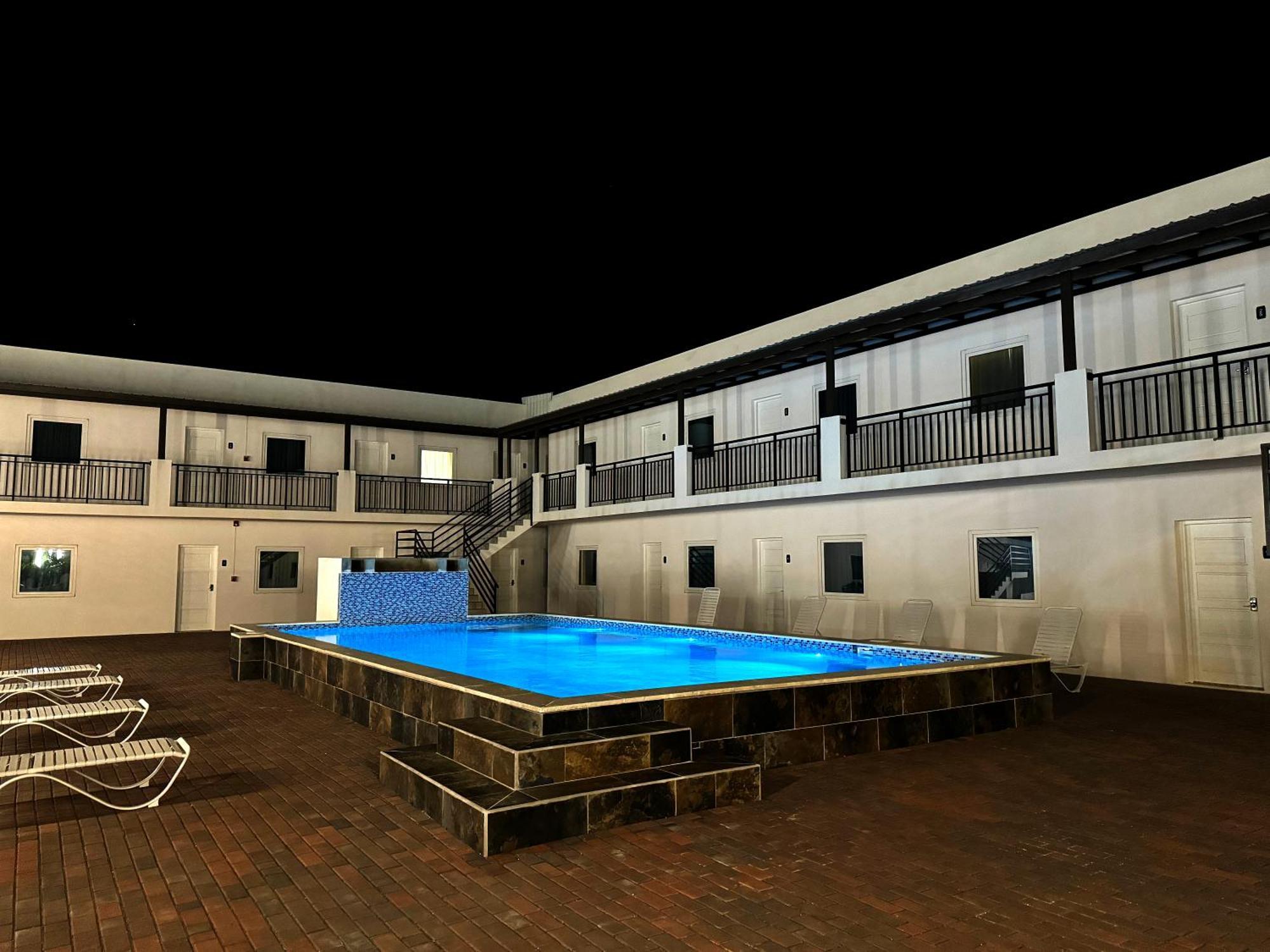Bon Bini Suites Oranjestad Exterior photo